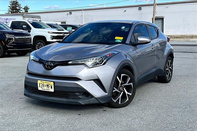 2018 Toyota C-HR XLE - Photo 2