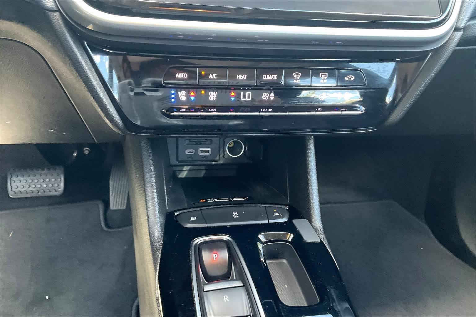 2022 Chevrolet Bolt EUV Premier - Photo 24