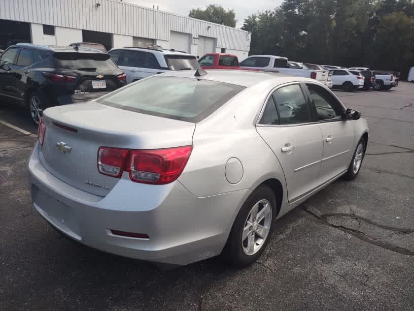 2014 Chevrolet Malibu LS - Photo 8