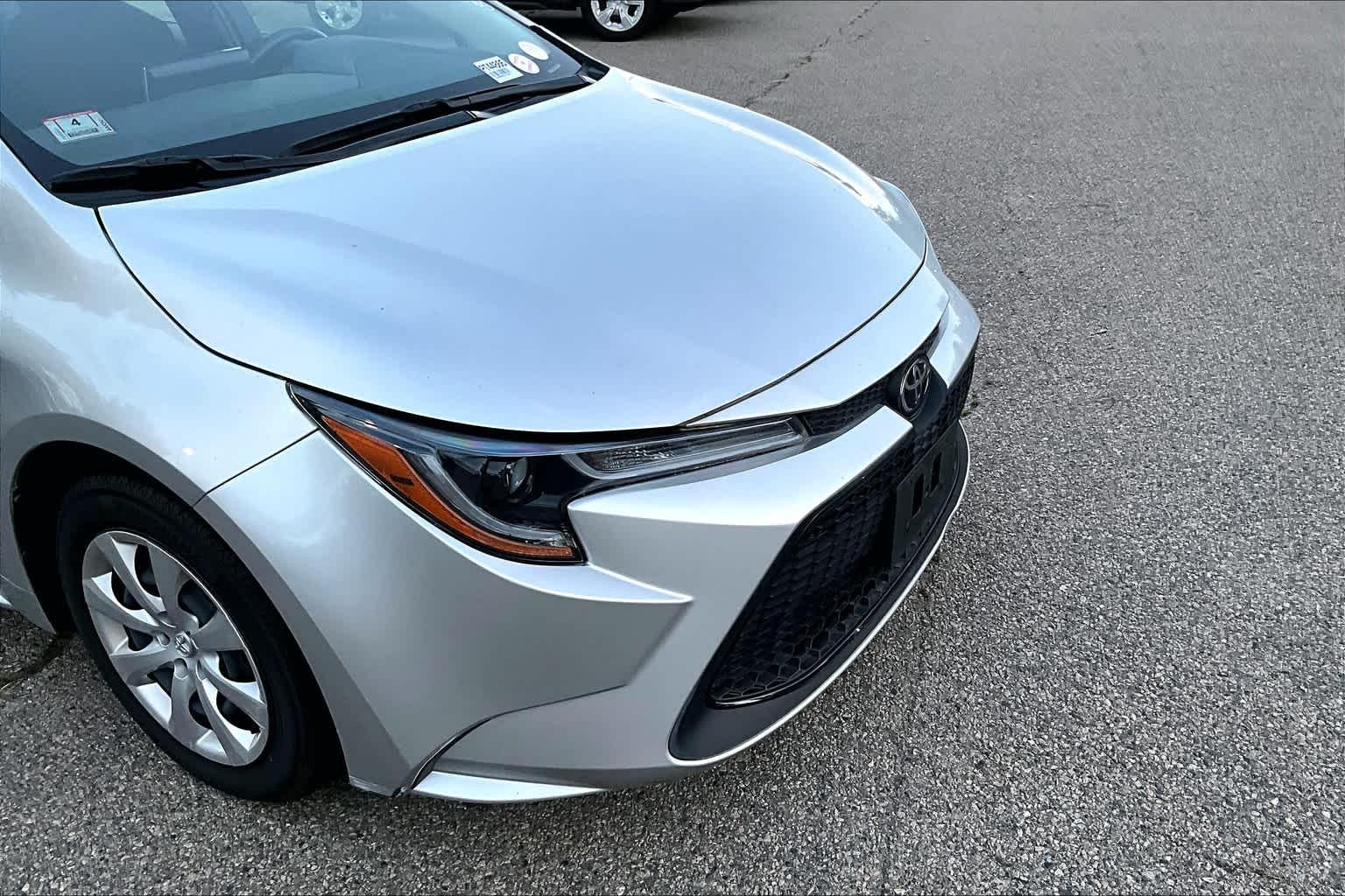 2021 Toyota Corolla LE - Photo 5