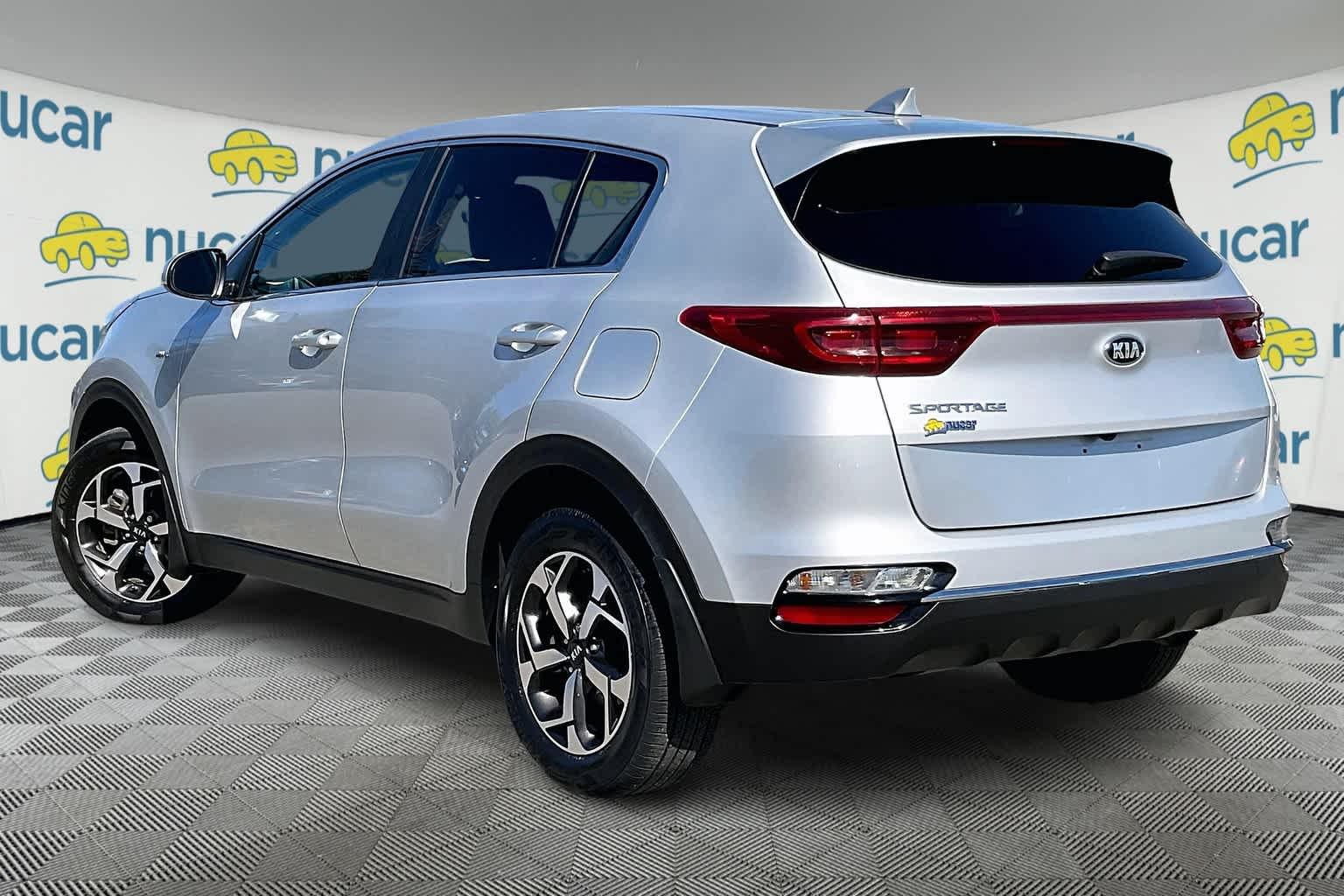 2022 Kia Sportage LX - Photo 4