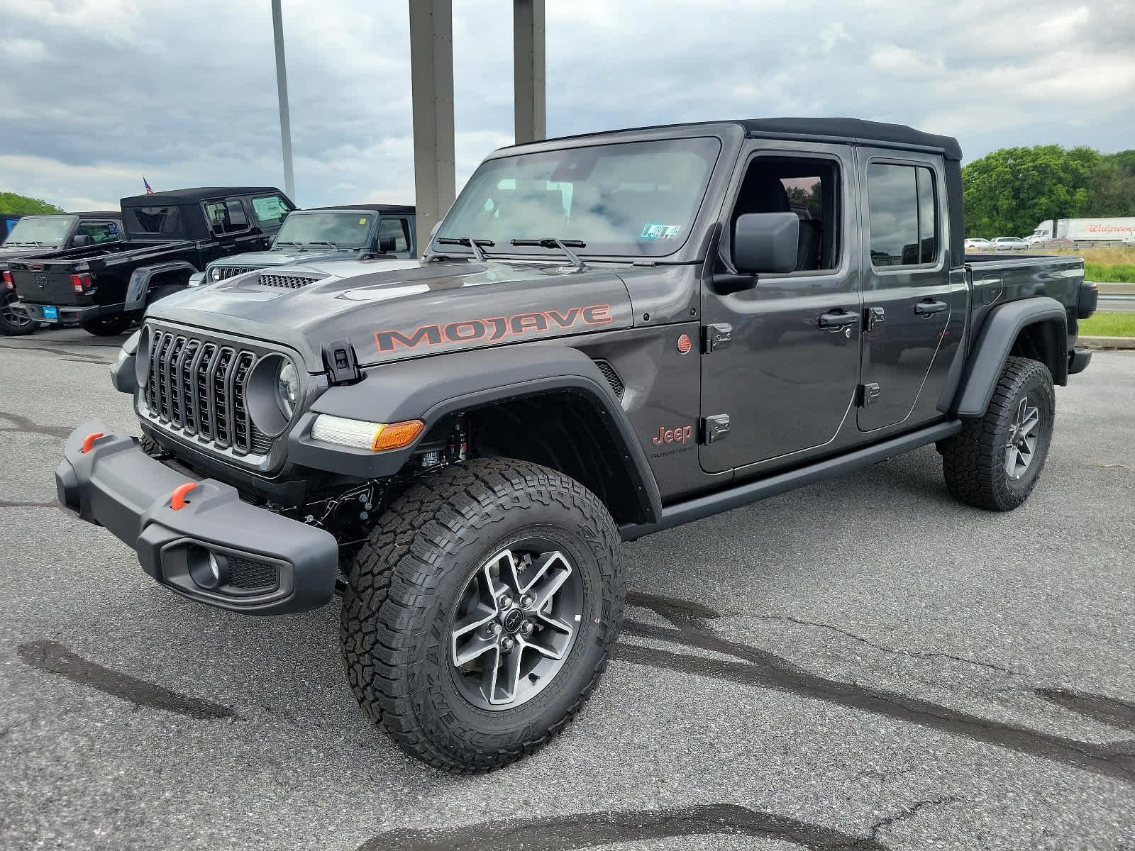 2024 Jeep Gladiator Mojave 4x4 - Photo 2