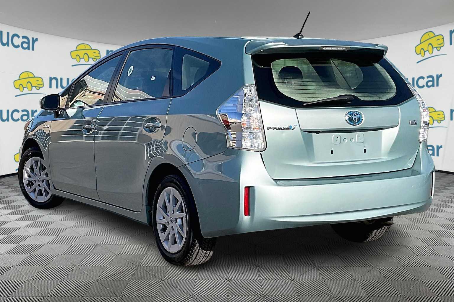 2014 Toyota Prius V Two - Photo 4