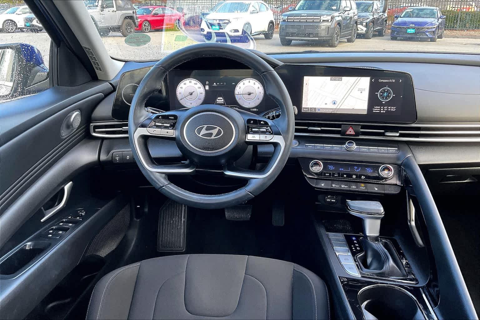 2024 Hyundai Elantra SEL - Photo 17