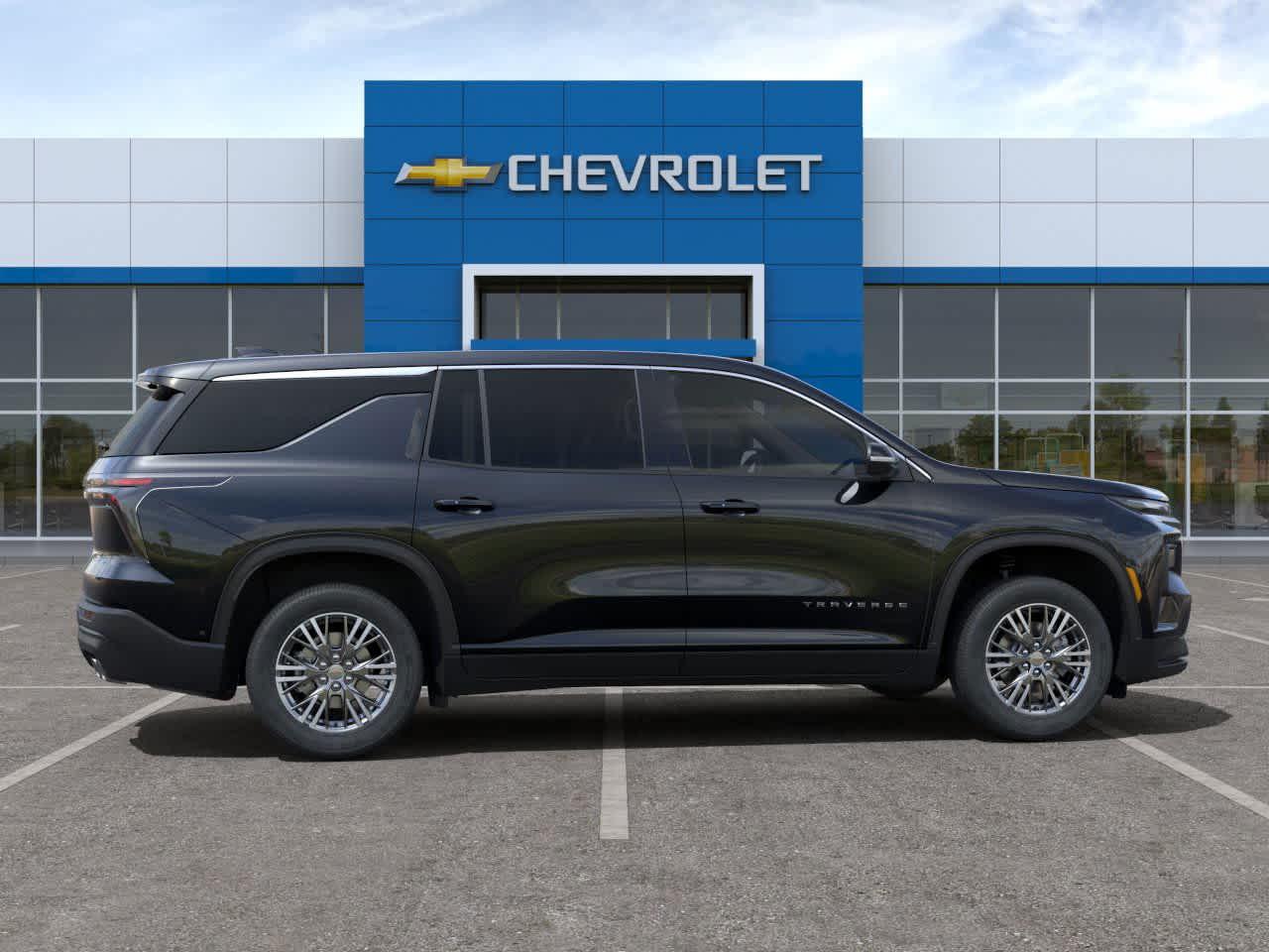 2024 Chevrolet Traverse FWD LS - Photo 5