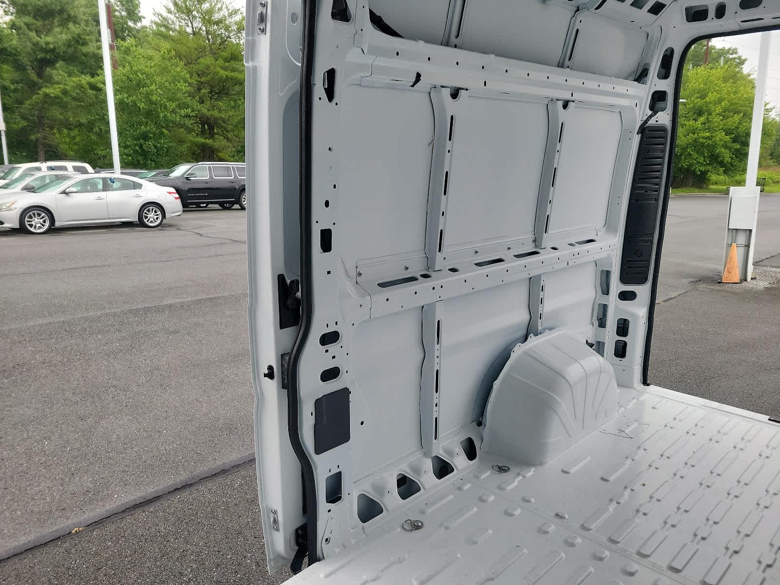 2024 Ram ProMaster 2500 High Roof - Photo 18