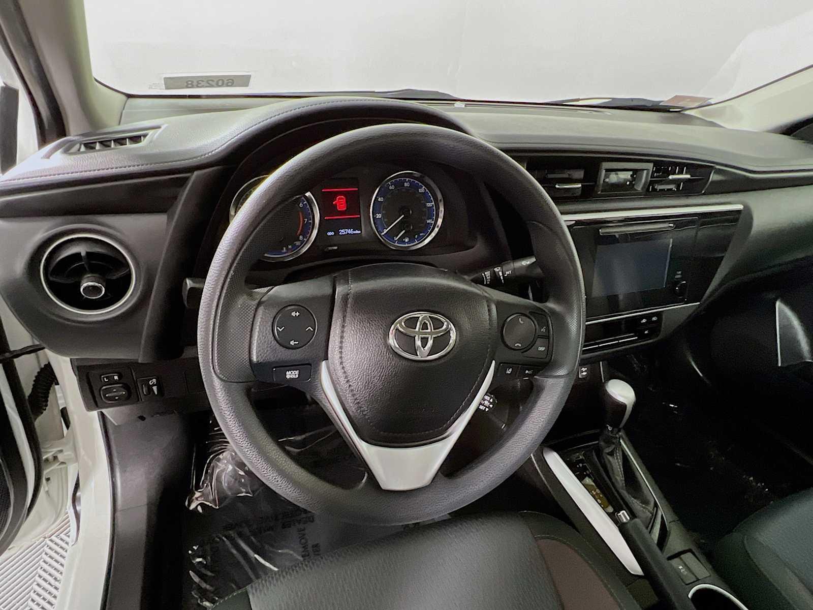 2019 Toyota Corolla LE - Photo 11