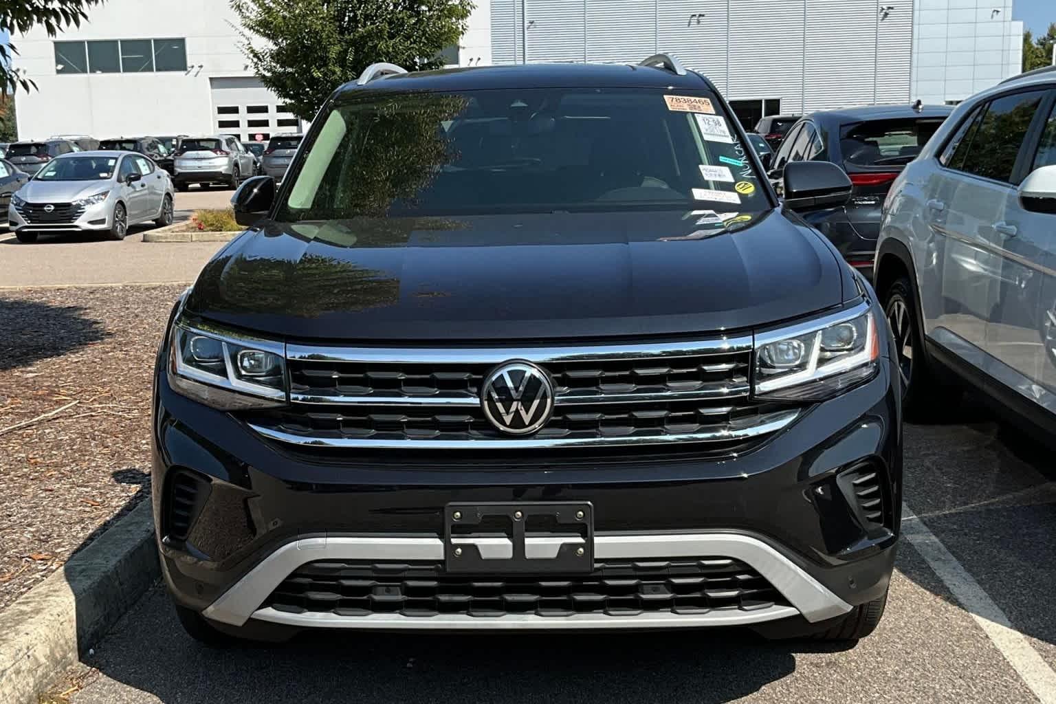 2021 Volkswagen Atlas 3.6L V6 SEL - Photo 2