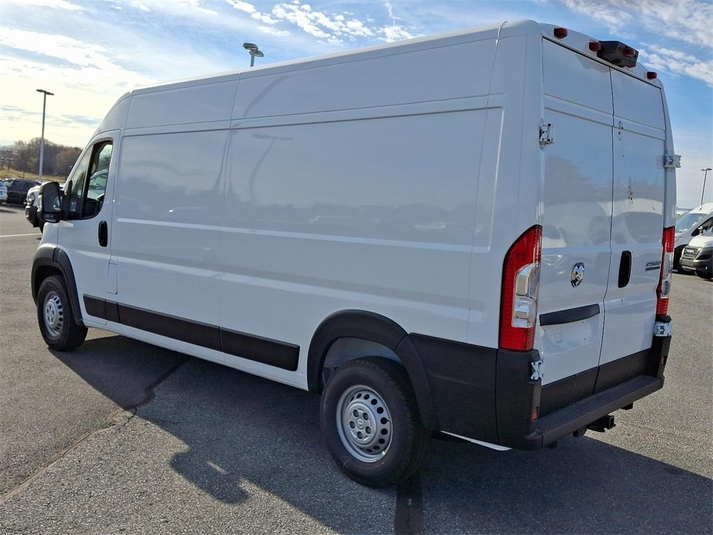 2025 Ram ProMaster 2500 High Roof - Photo 3