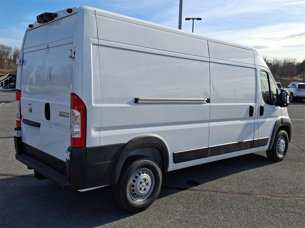 2025 Ram ProMaster 2500 High Roof - Photo 4