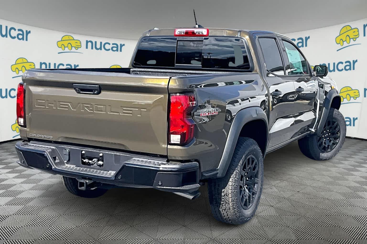 2024 Chevrolet Colorado 4WD Trail Boss Crew Cab - Photo 6