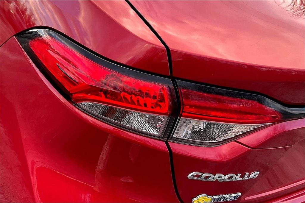 2021 Toyota Corolla LE - Photo 29