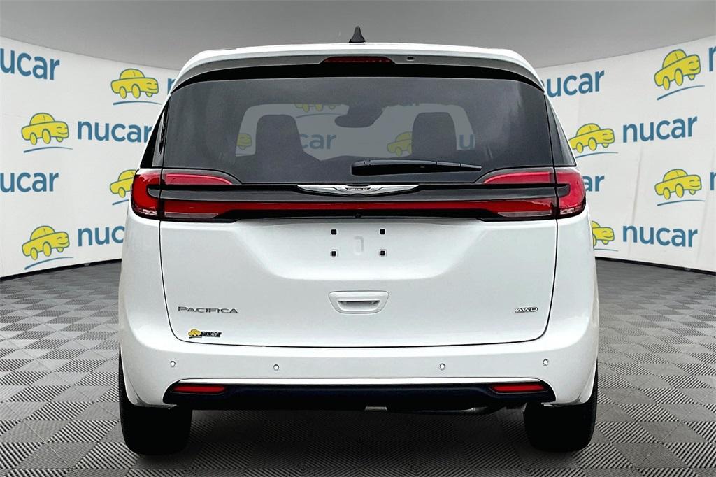 2024 Chrysler Pacifica Touring L - Photo 5