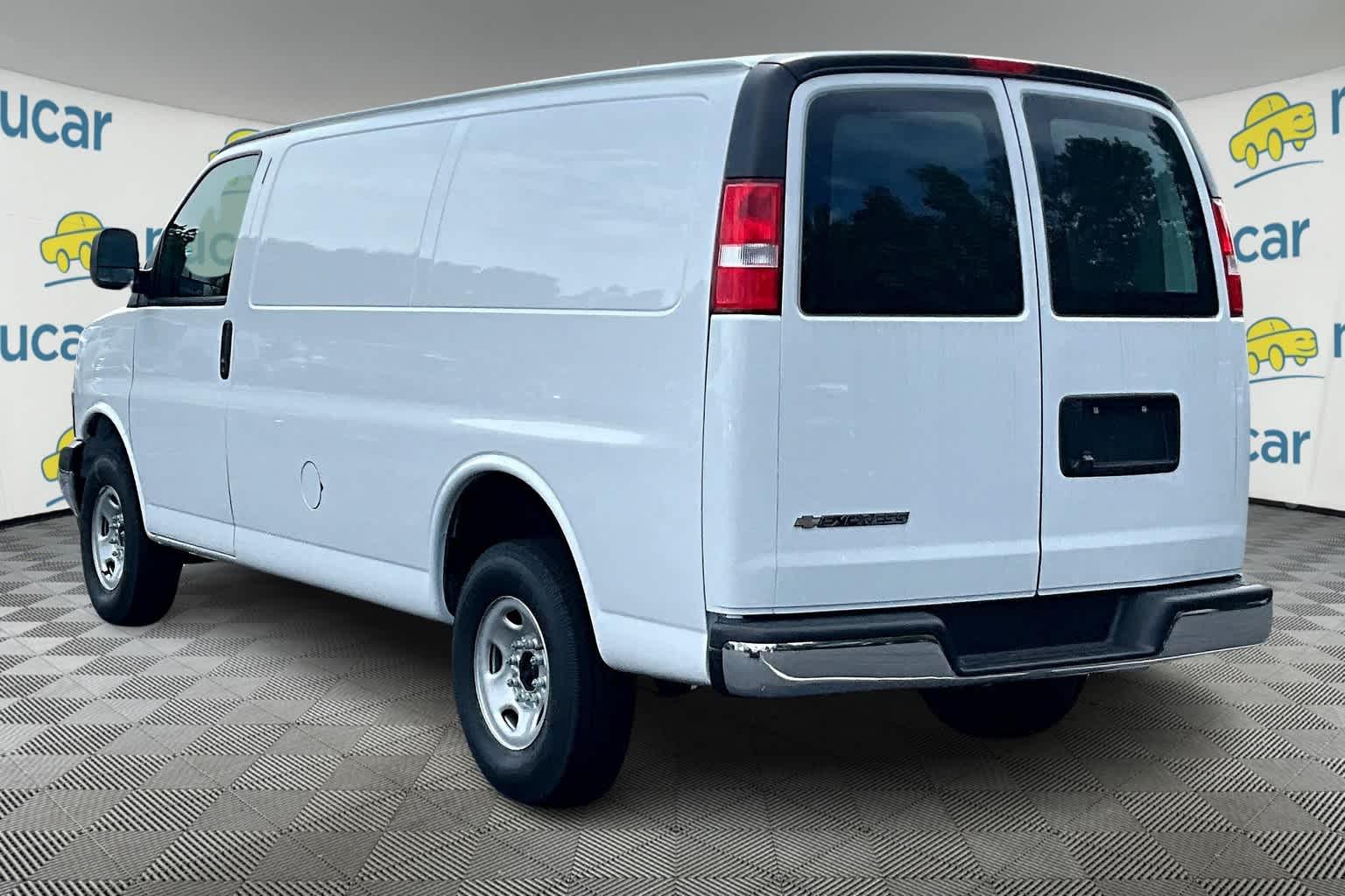 2024 Chevrolet Express  - Photo 4