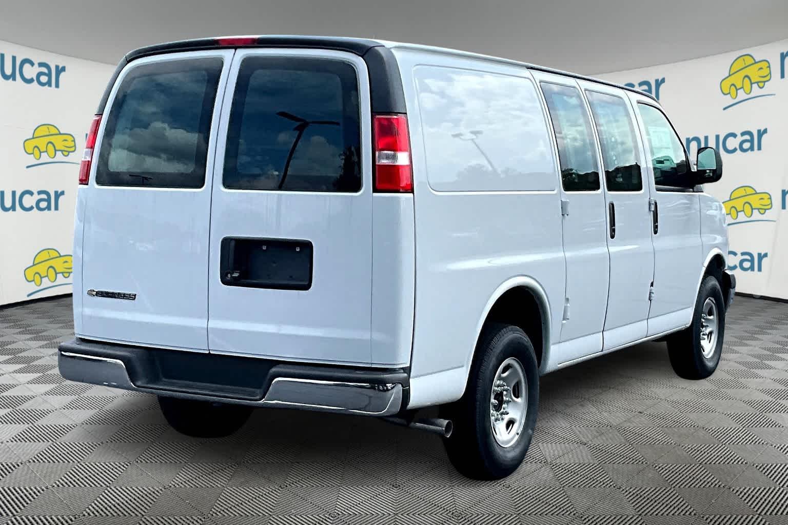 2024 Chevrolet Express  - Photo 6