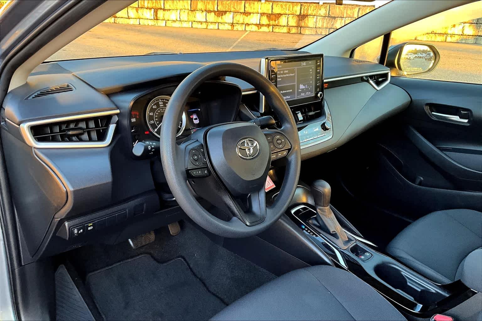 2020 Toyota Corolla LE - Photo 8