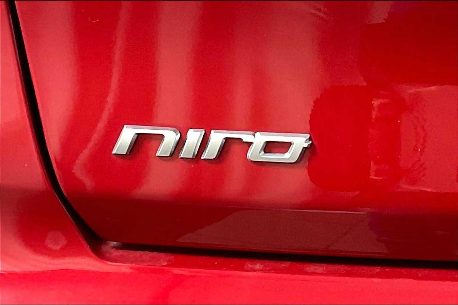 2022 Kia Niro EX Premium - Photo 29