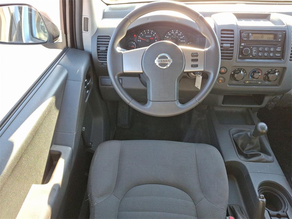 2005 Nissan Frontier XE - Photo 11