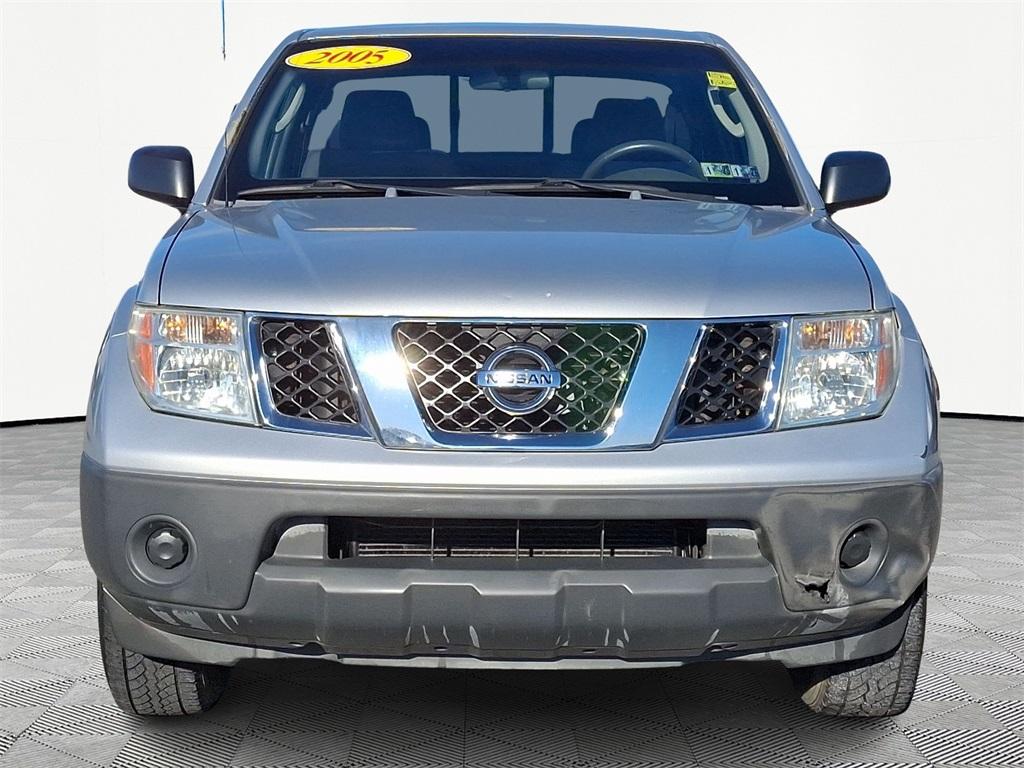 2005 Nissan Frontier XE - Photo 2