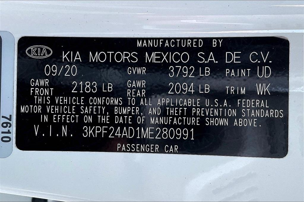 2021 Kia Forte LXS - Photo 35