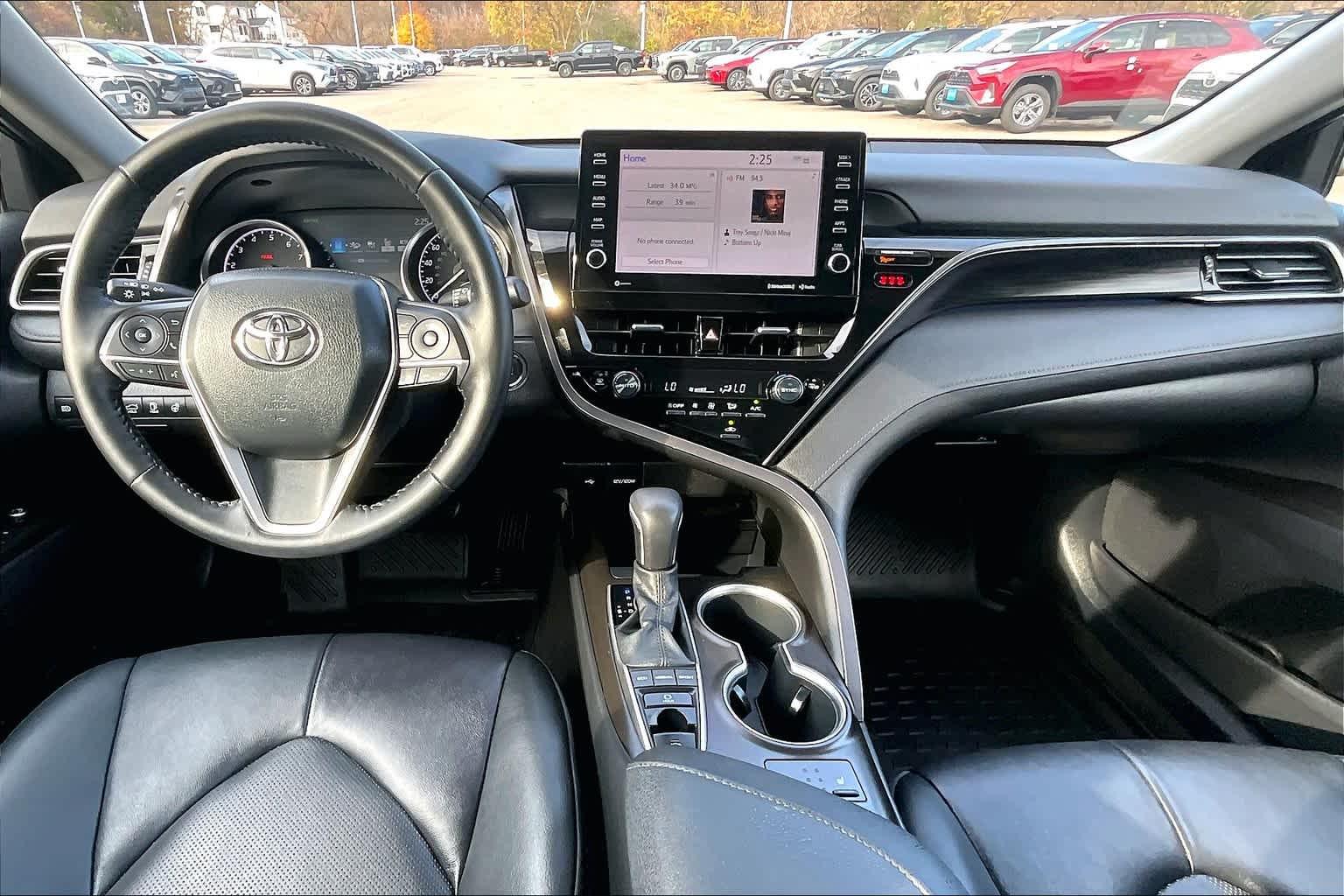 2021 Toyota Camry XLE - Photo 21