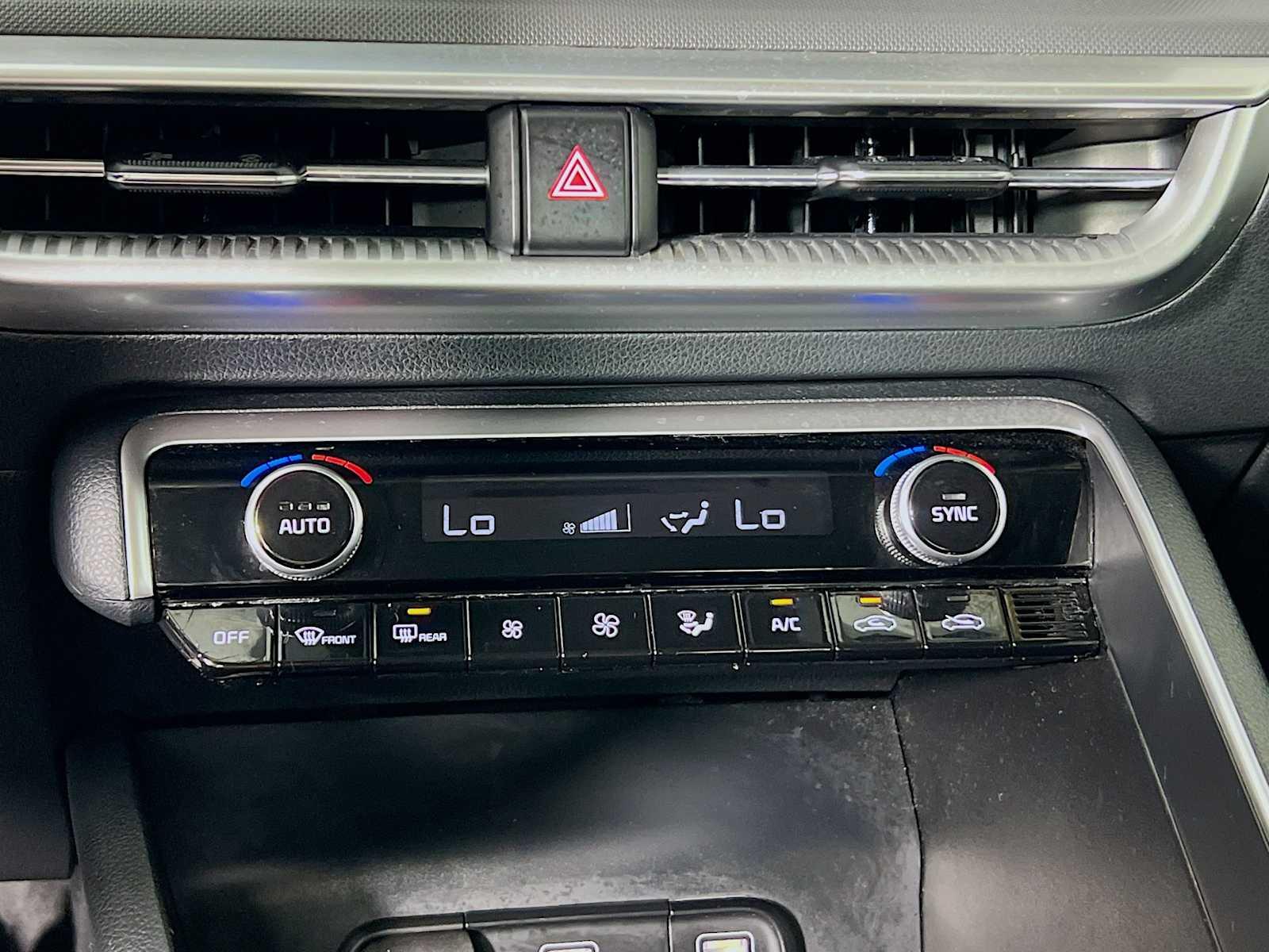 2021 Kia K5 LX - Photo 15