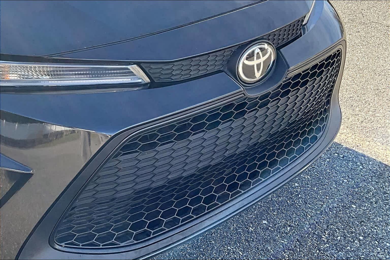 2022 Toyota Corolla LE - Photo 31