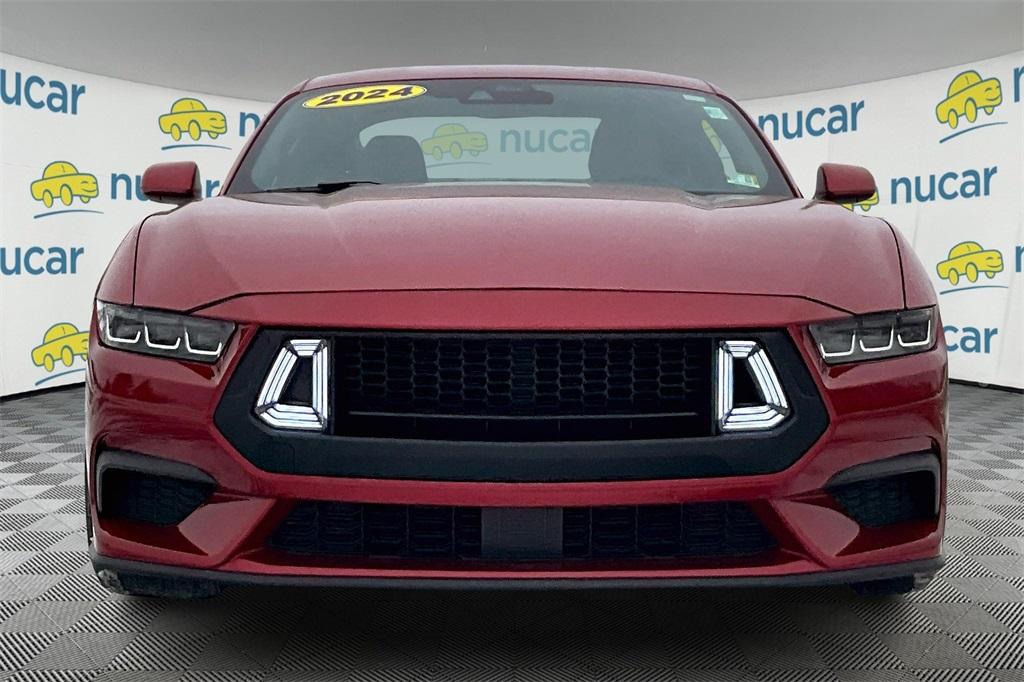 2024 Ford Mustang EcoBoost - Photo 2