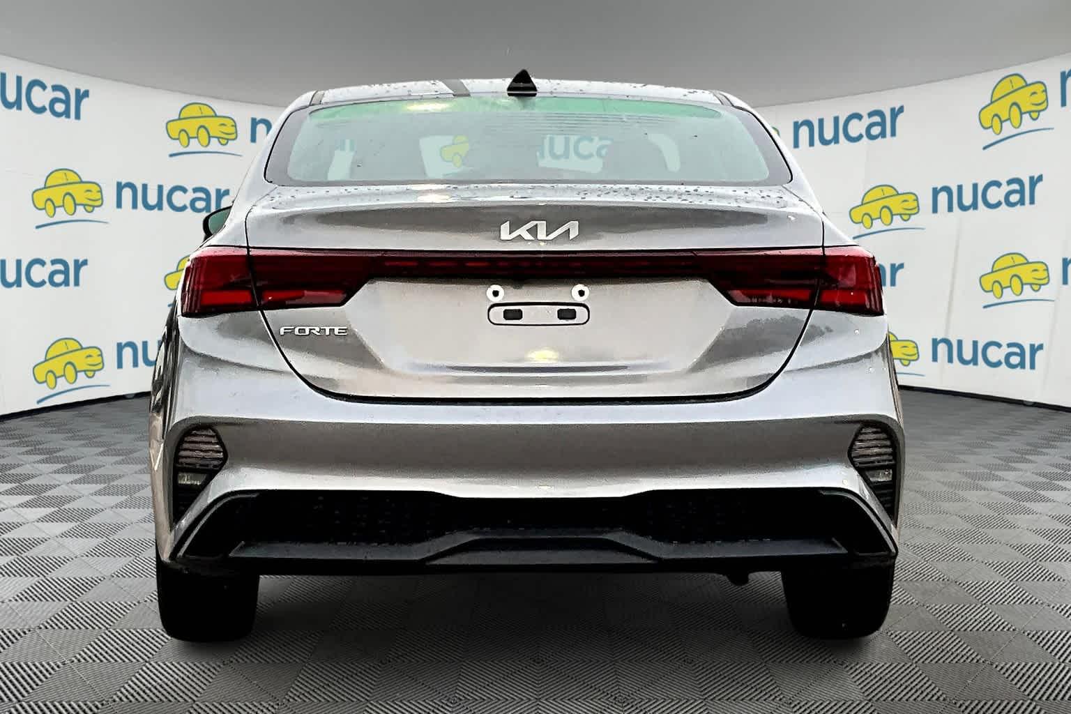 2023 Kia Forte LXS - Photo 5