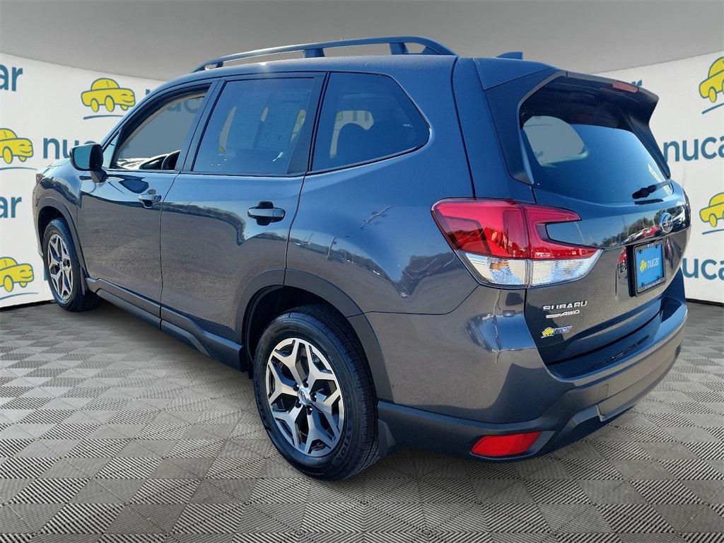 2022 Subaru Forester Premium - Photo 4