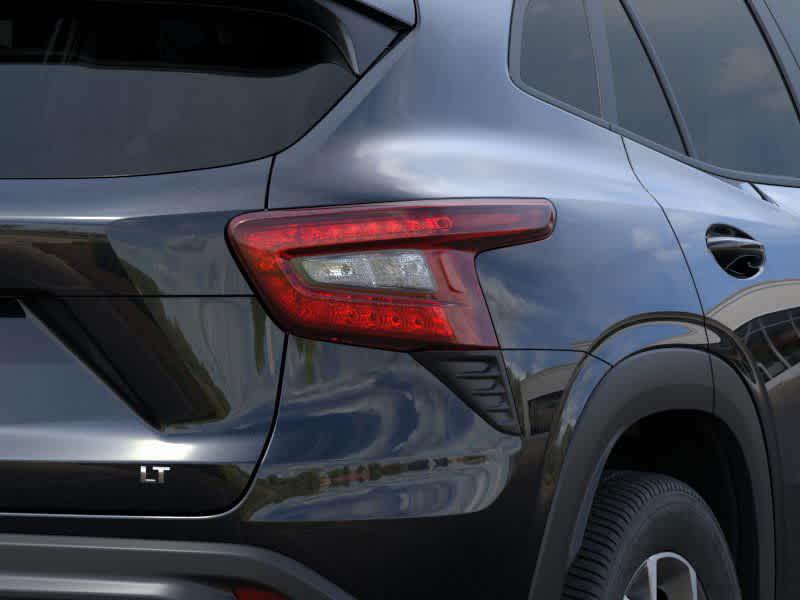 2025 Chevrolet Trax LT - Photo 11