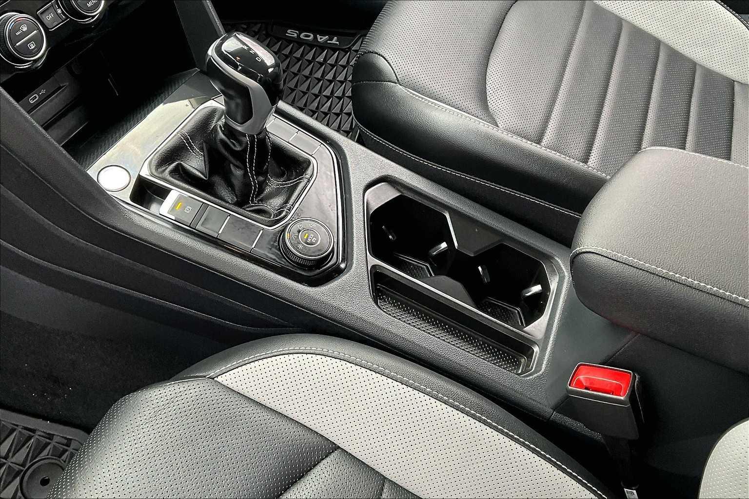 2022 Volkswagen Taos SEL - Photo 19