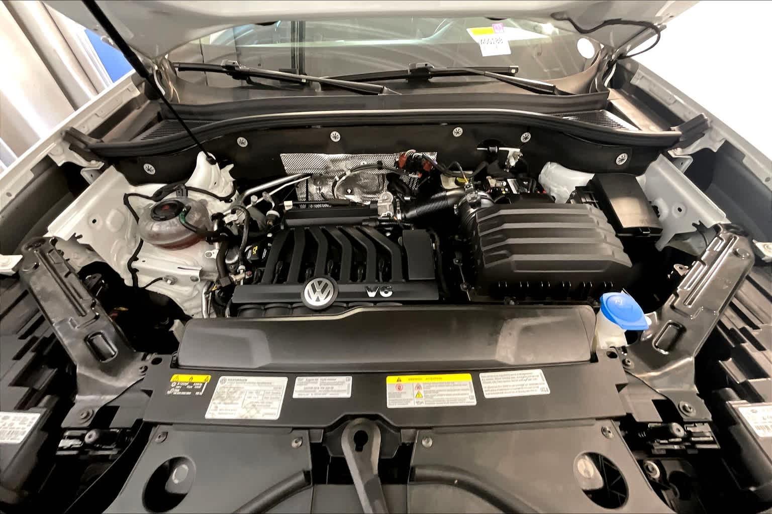 2021 Volkswagen Atlas 3.6L V6 SE w/Technology - Photo 31