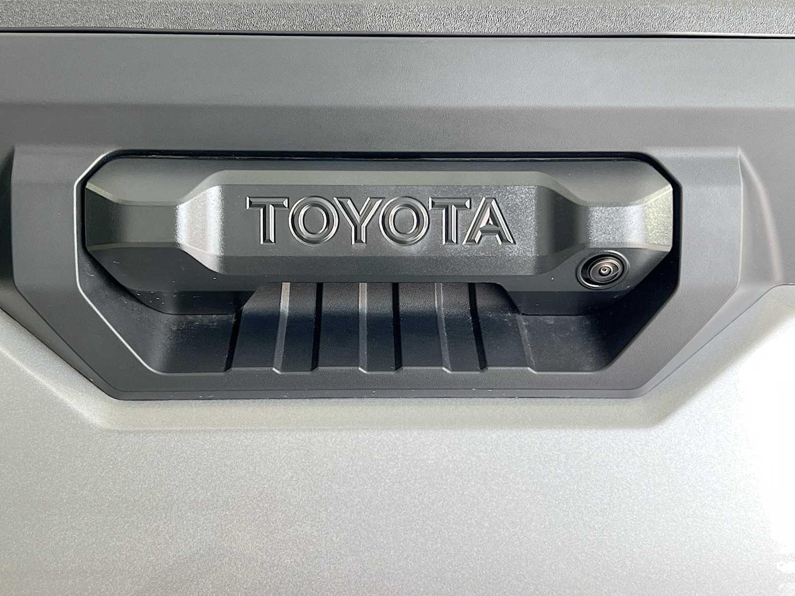 2024 Toyota Tundra SR5 CrewMax 5.5 Bed - Photo 18