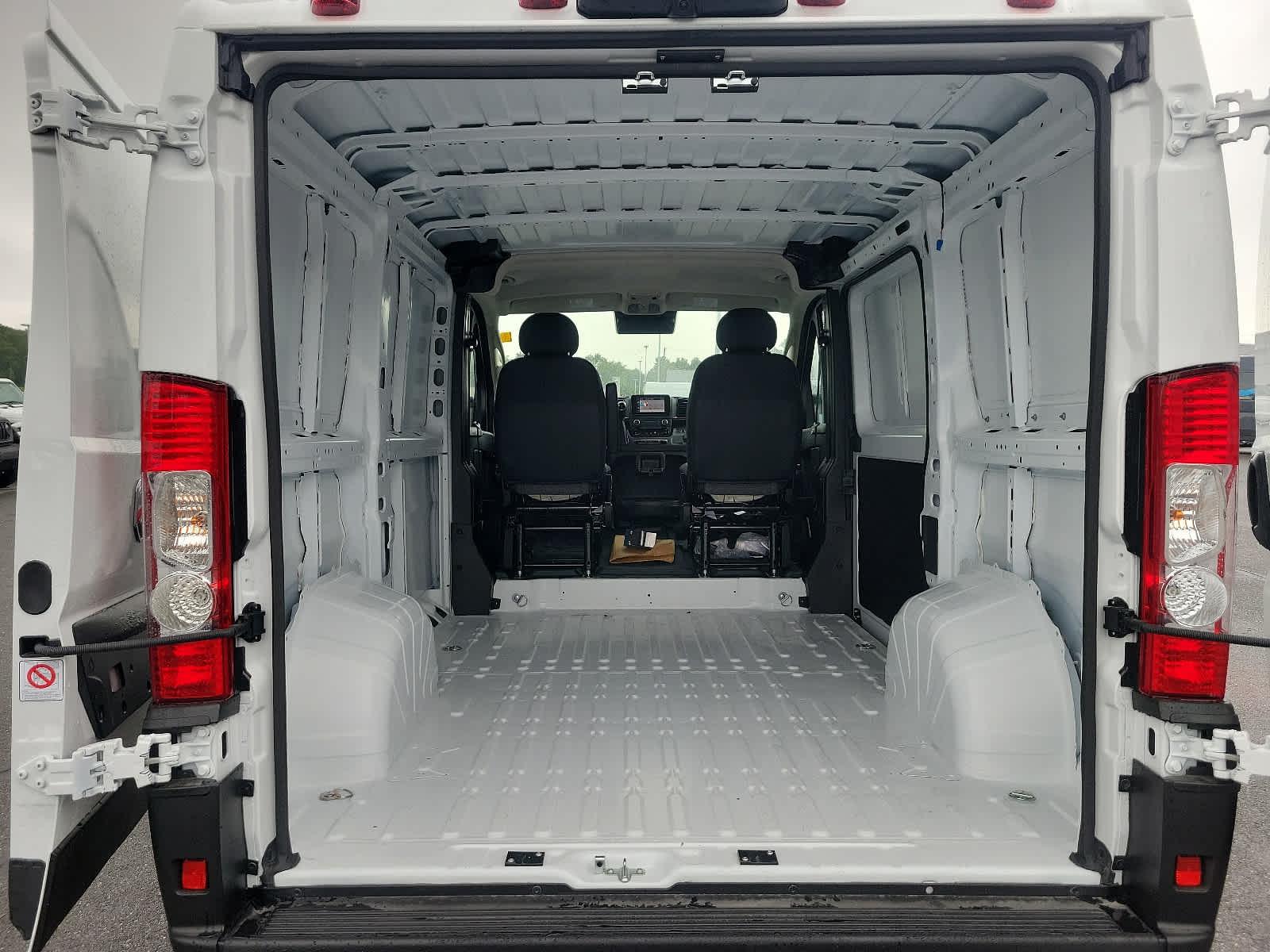 2024 Ram ProMaster Tradesman - Photo 18