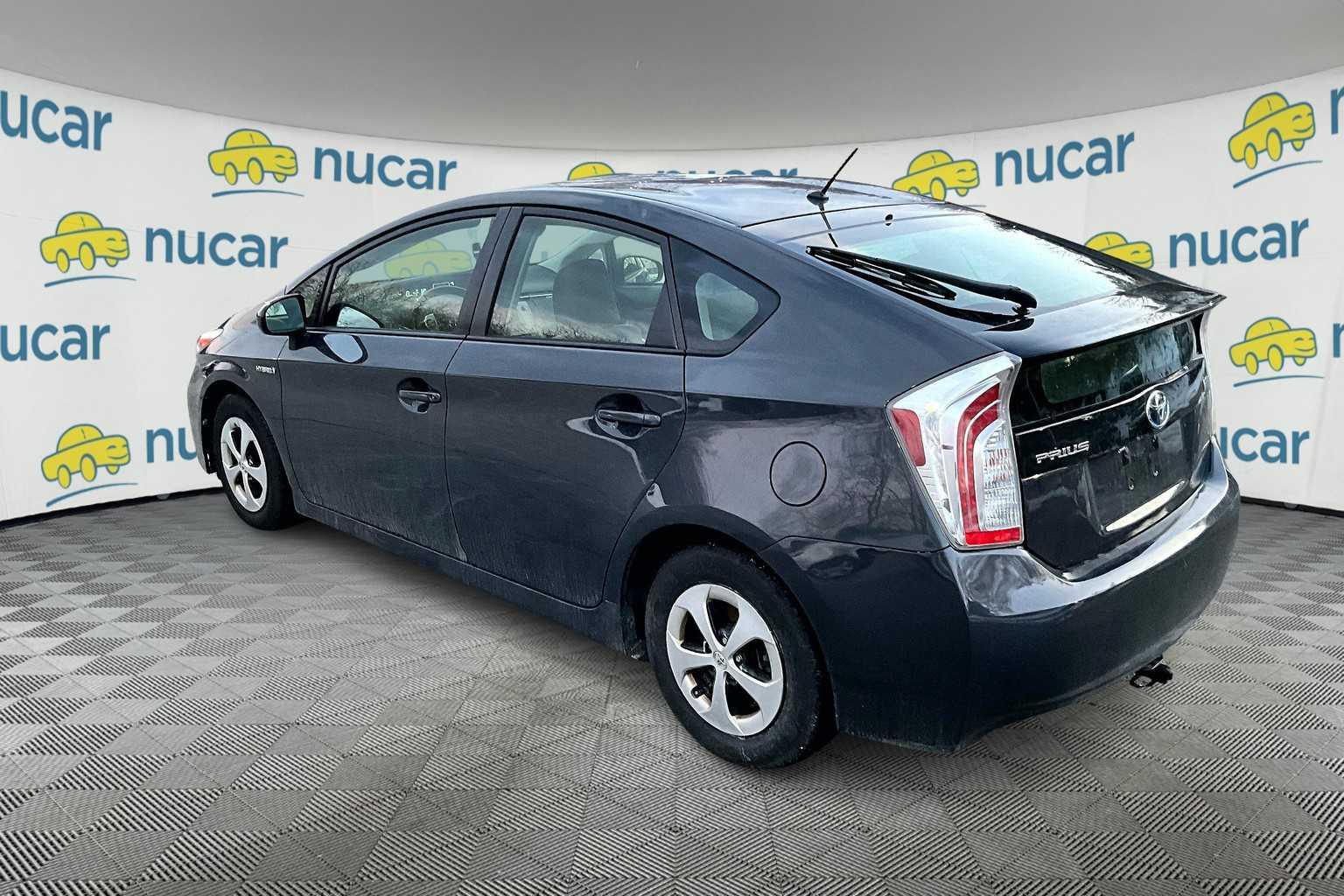 2015 Toyota Prius Two - Photo 3