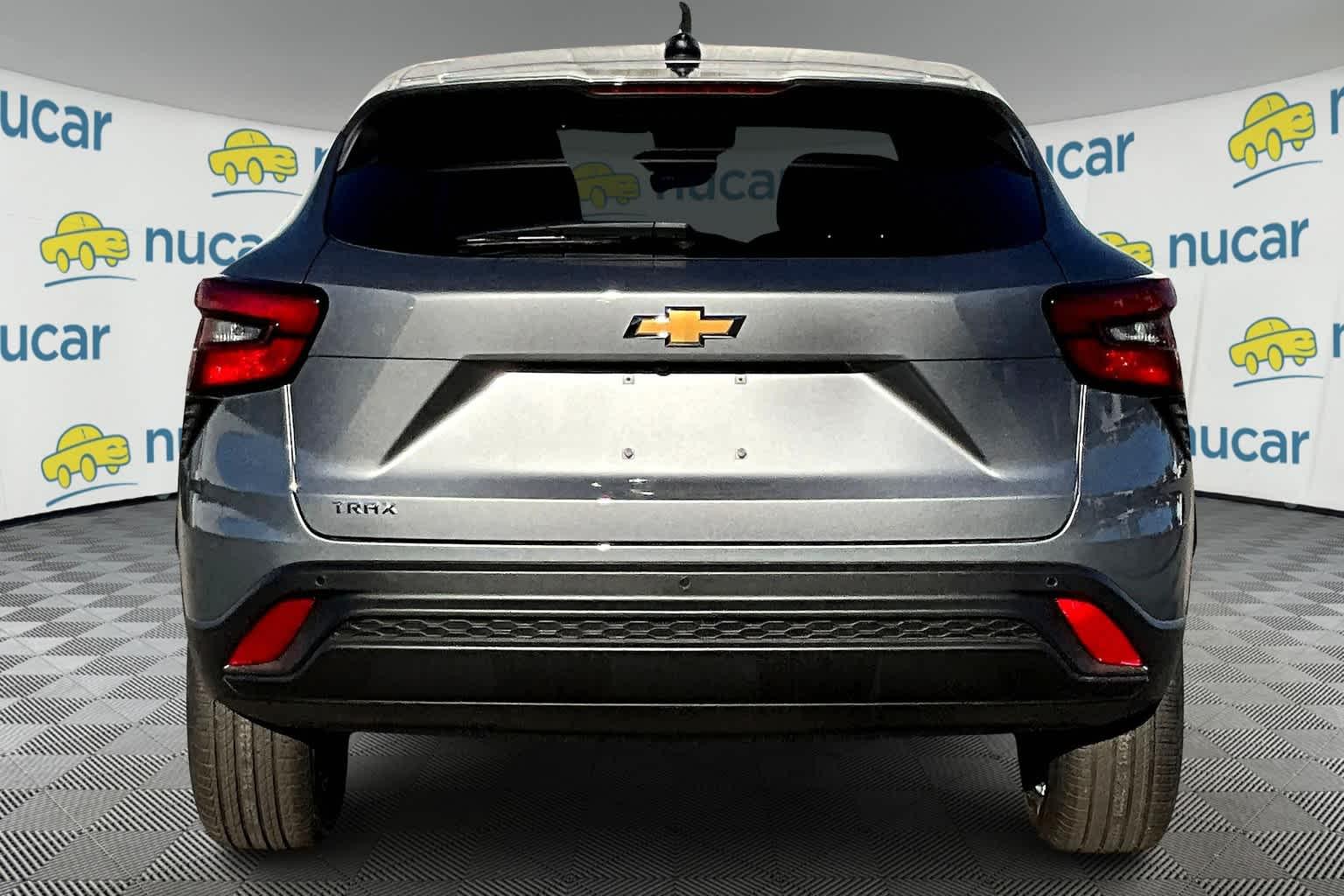 2025 Chevrolet Trax LS - Photo 5