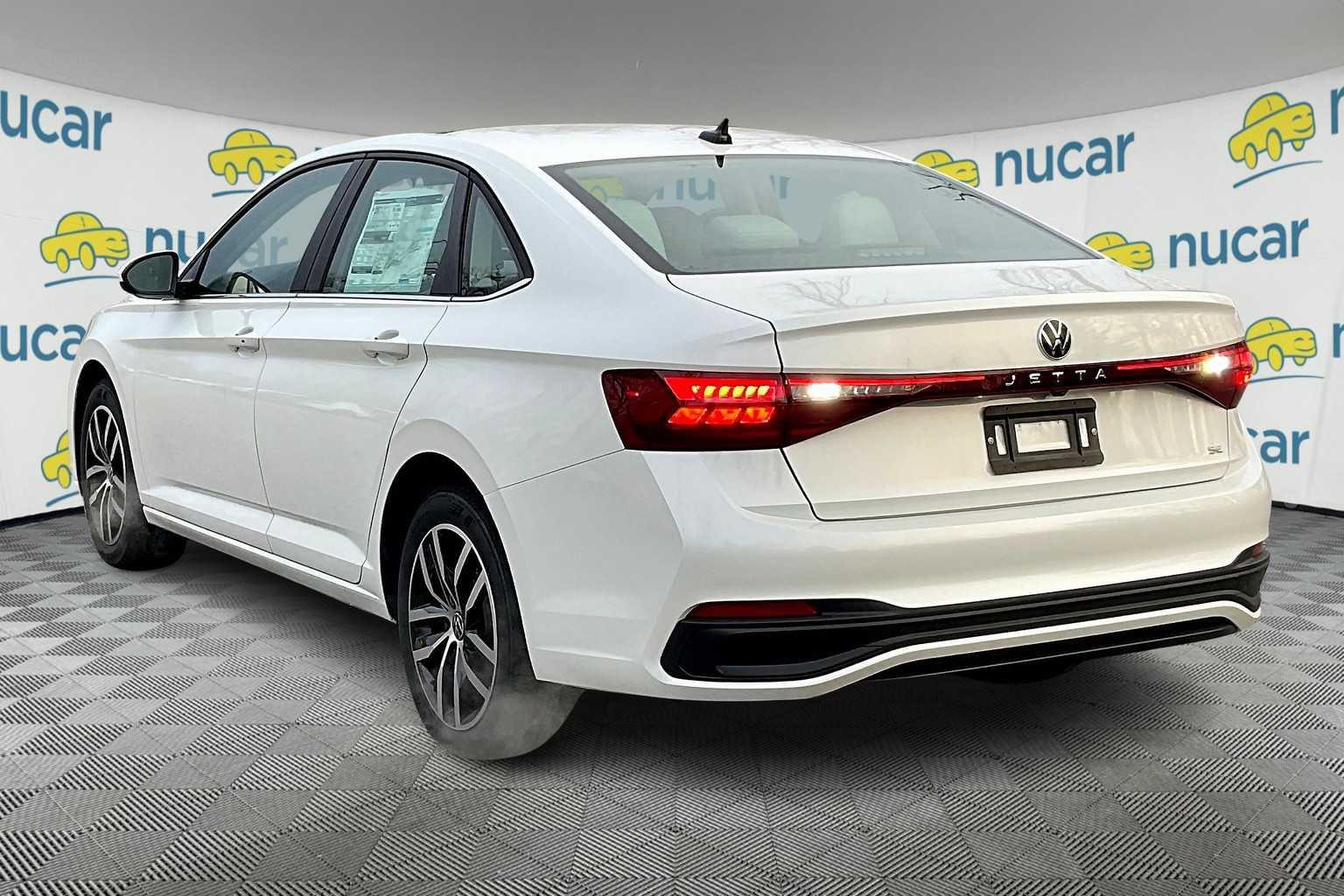 2025 Volkswagen Jetta SE - Photo 5