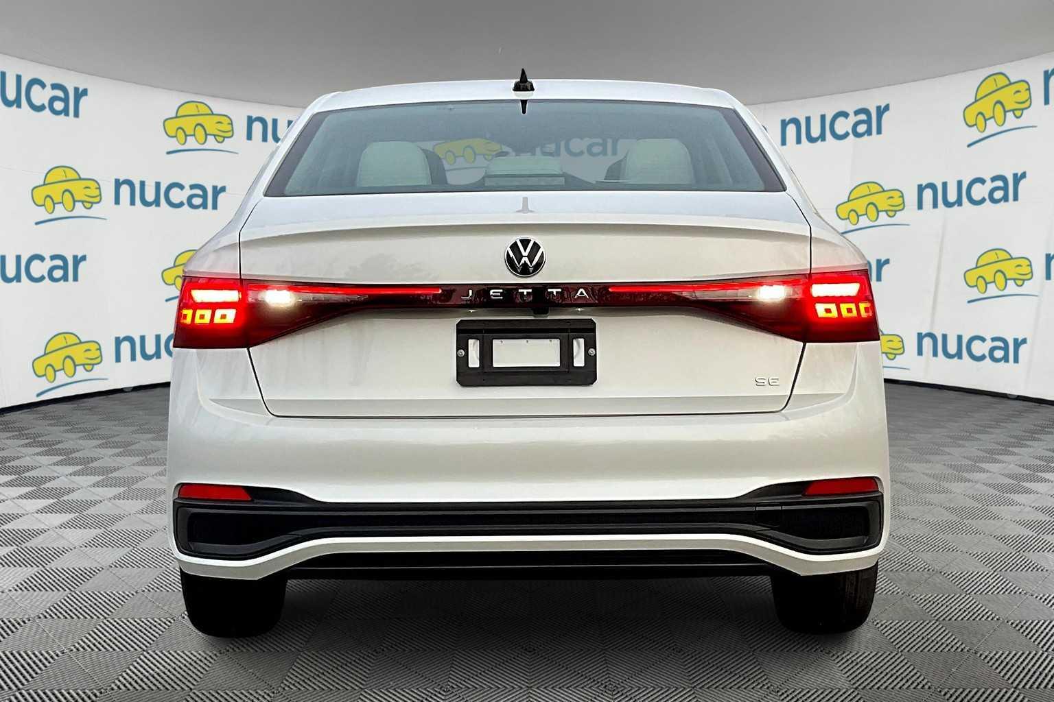 2025 Volkswagen Jetta SE - Photo 6