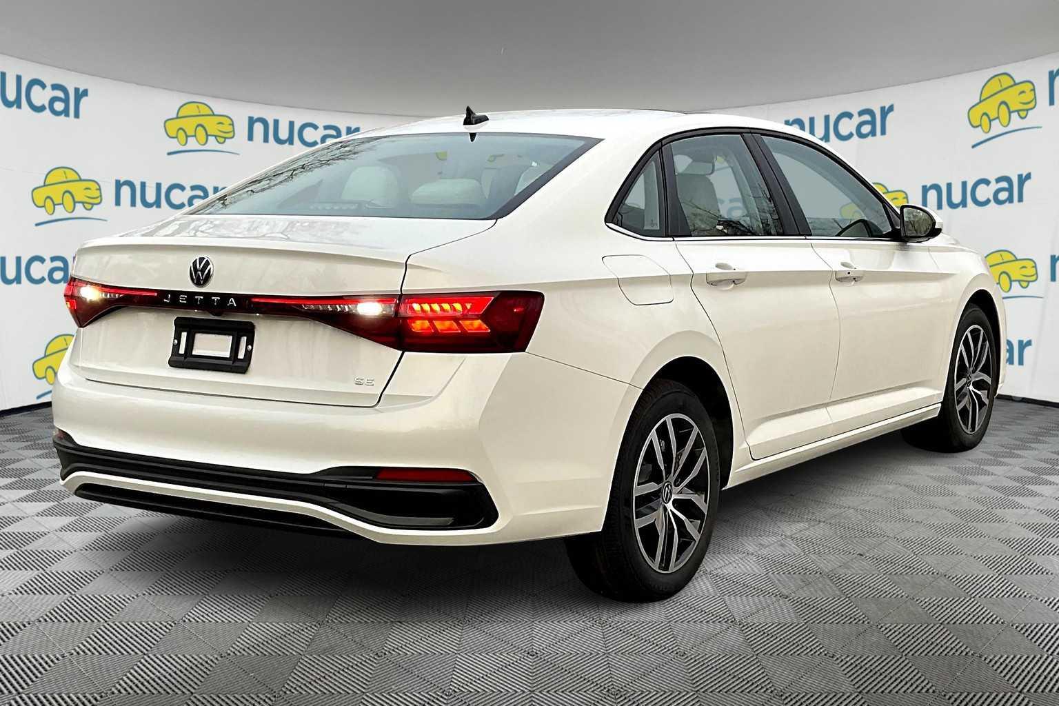 2025 Volkswagen Jetta SE - Photo 7