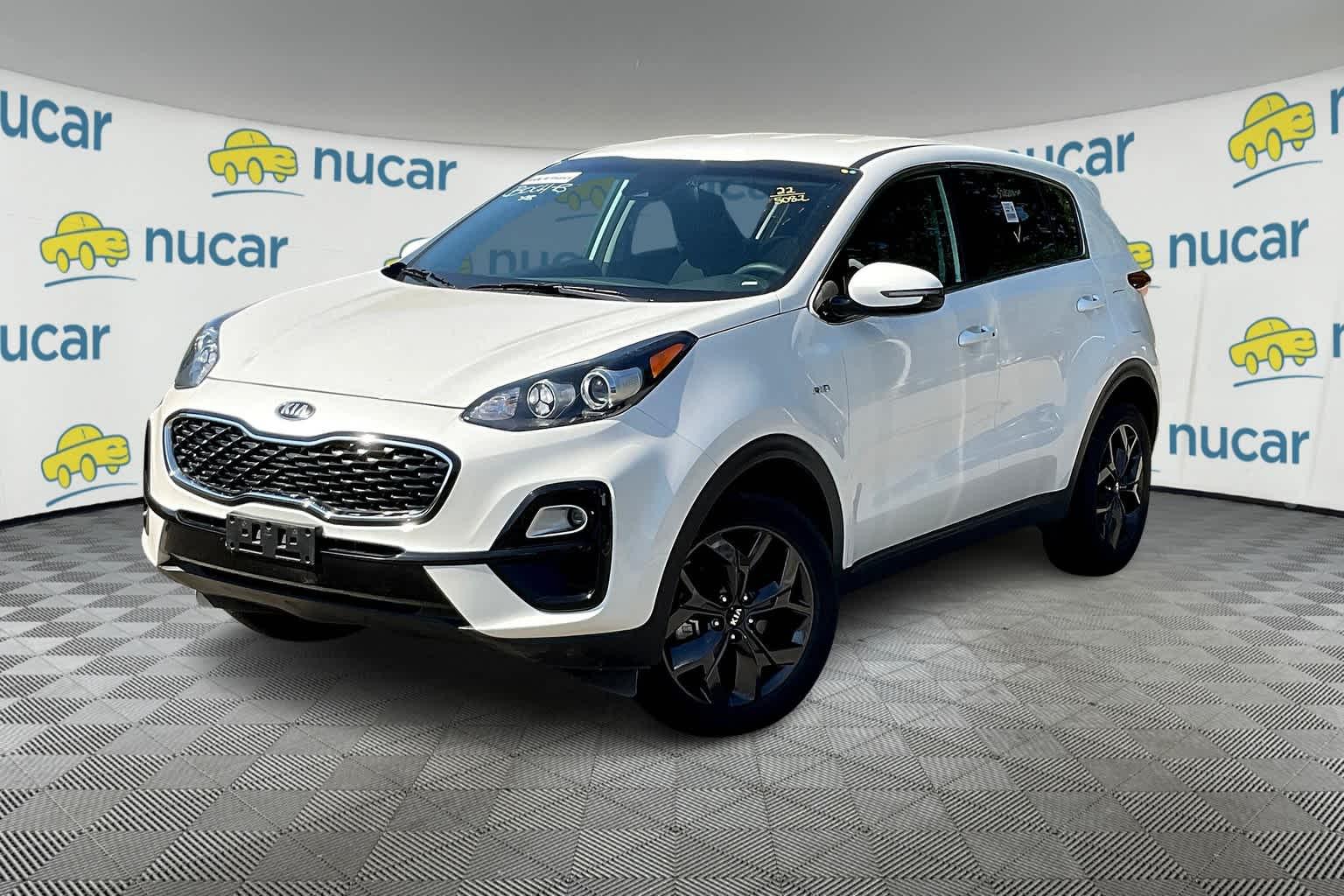 2022 Kia Sportage LX - Photo 2