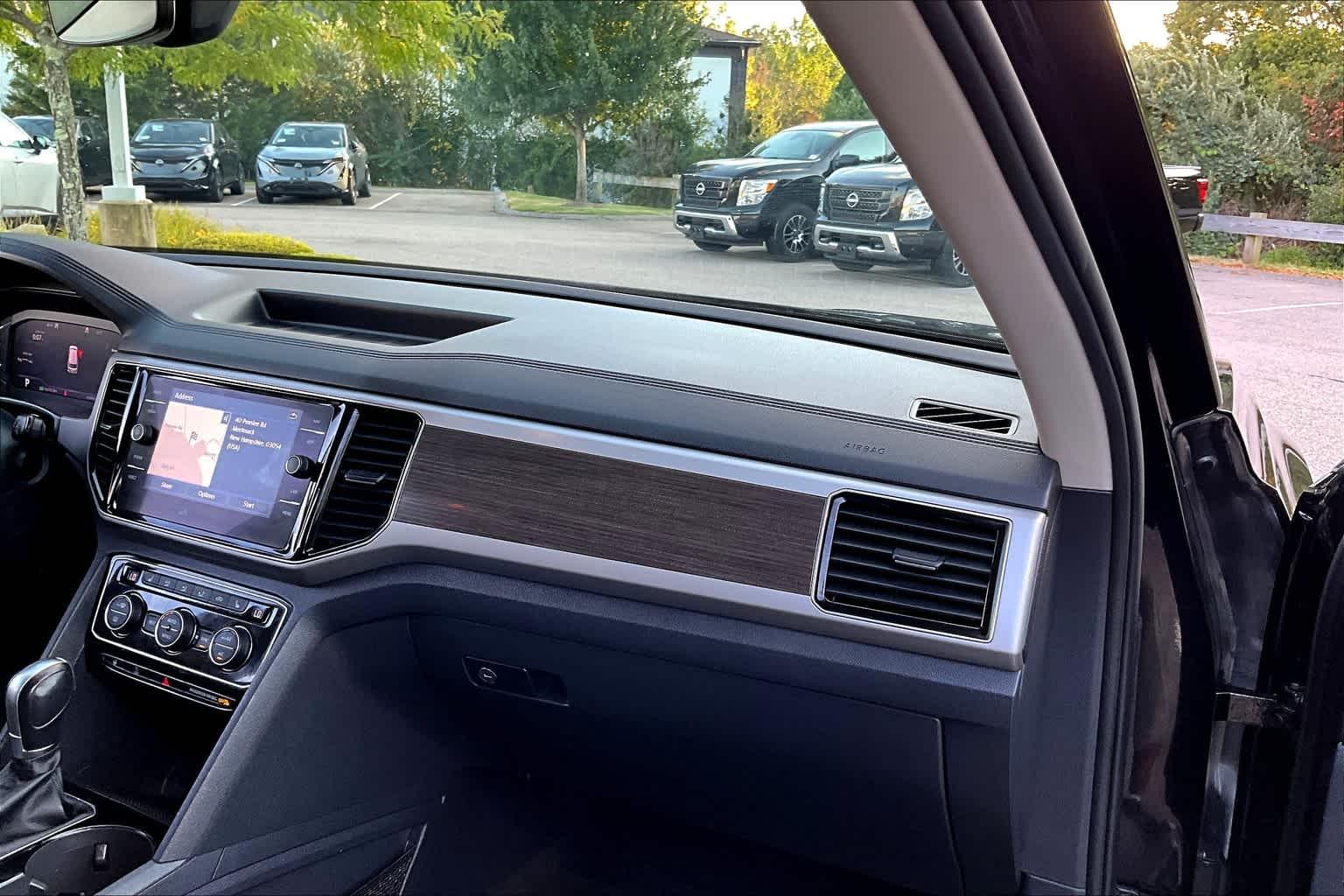 2019 Volkswagen Atlas 3.6L V6 SEL R-Line - Photo 13