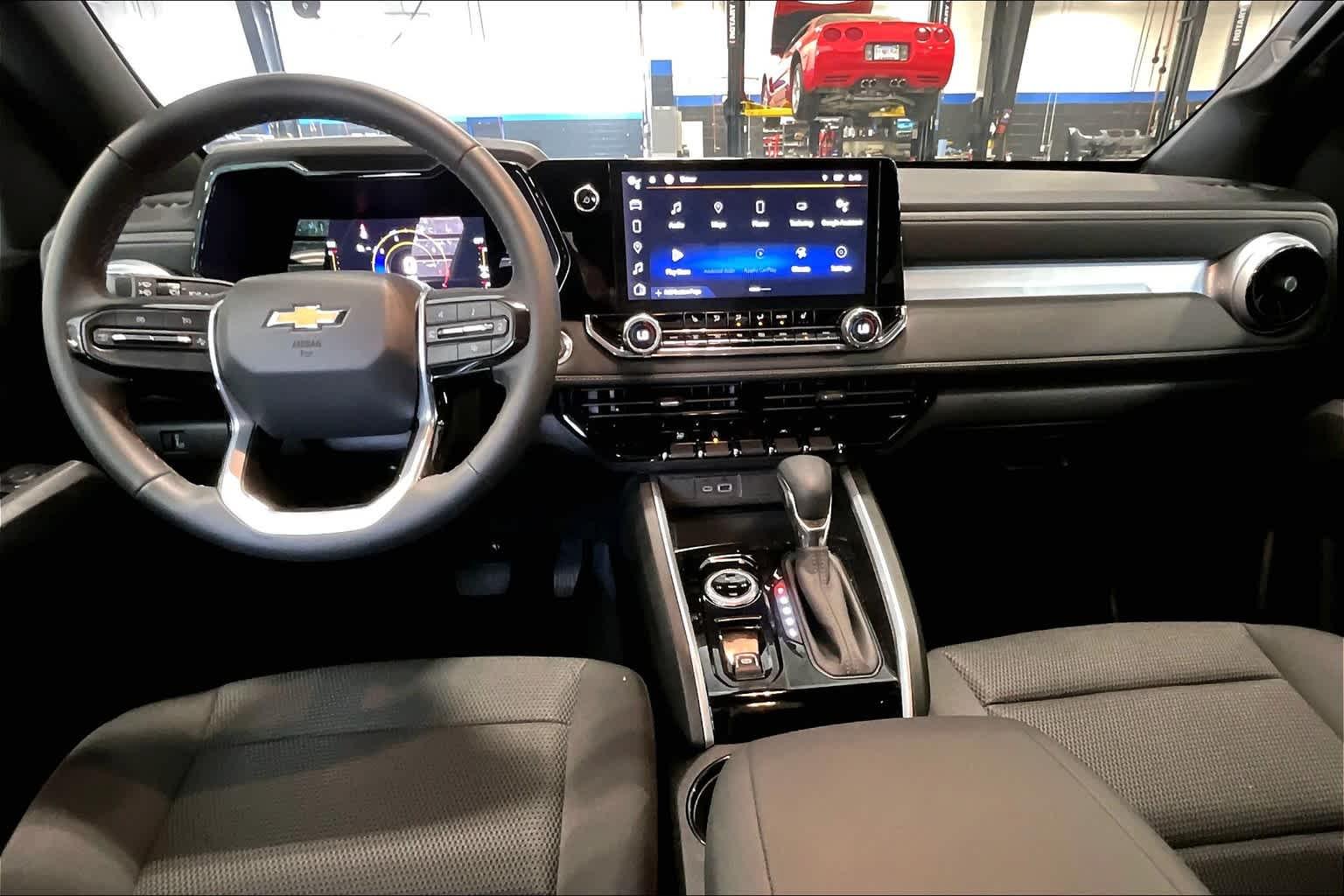 2023 Chevrolet Colorado 4WD LT Crew Cab - Photo 21