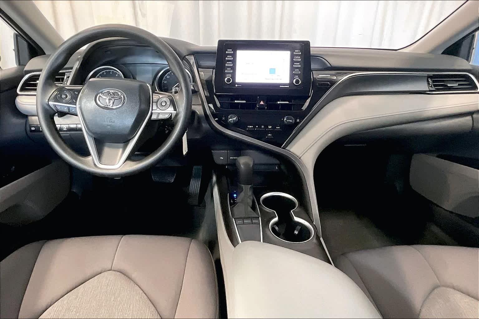 2023 Toyota Camry LE - Photo 21