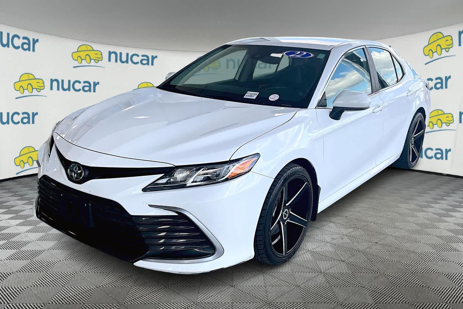 2022 Toyota Camry LE - Photo 3