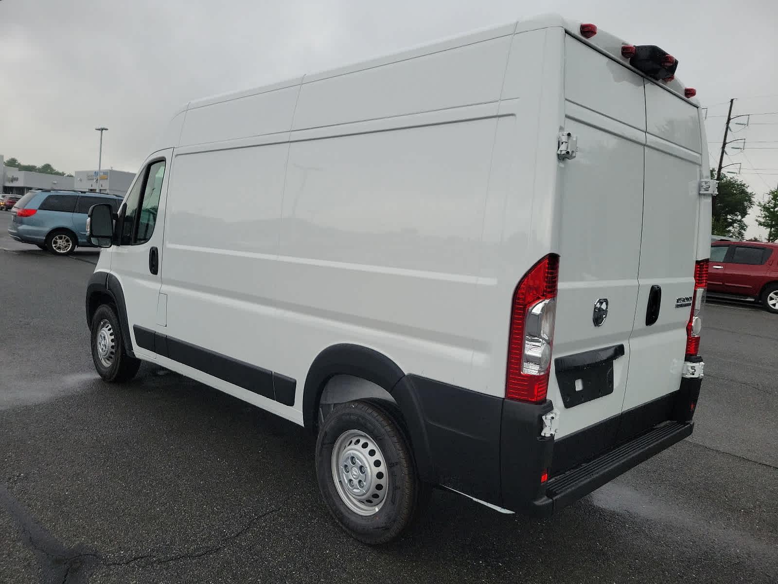 2024 Ram ProMaster Tradesman - Photo 3