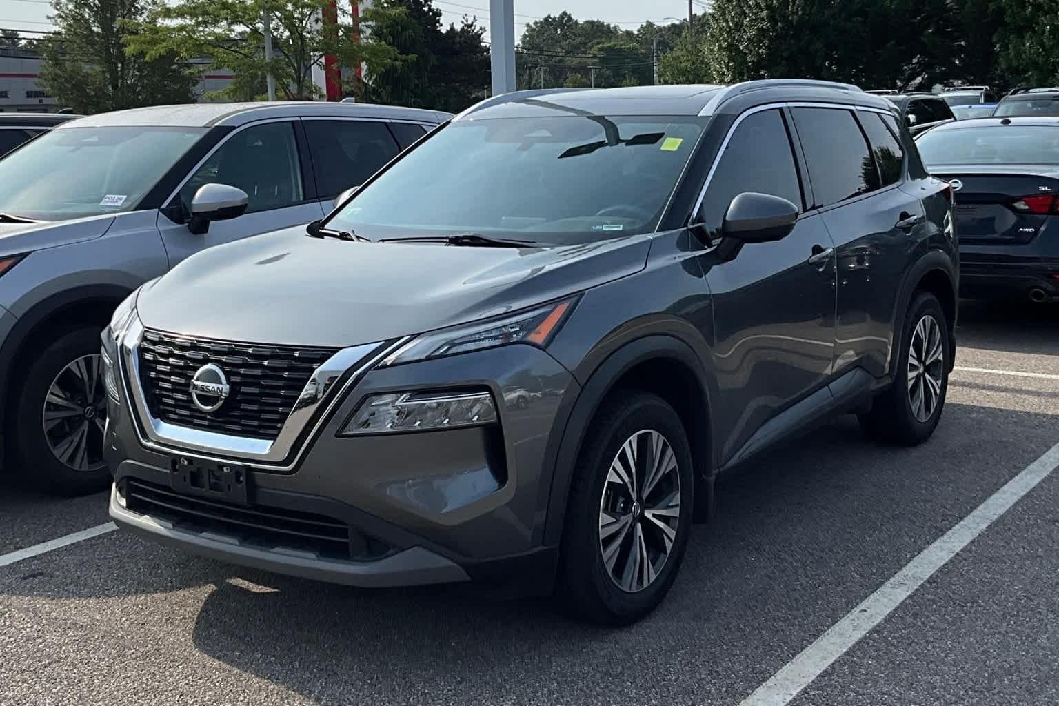 2021 Nissan Rogue SV - Photo 3