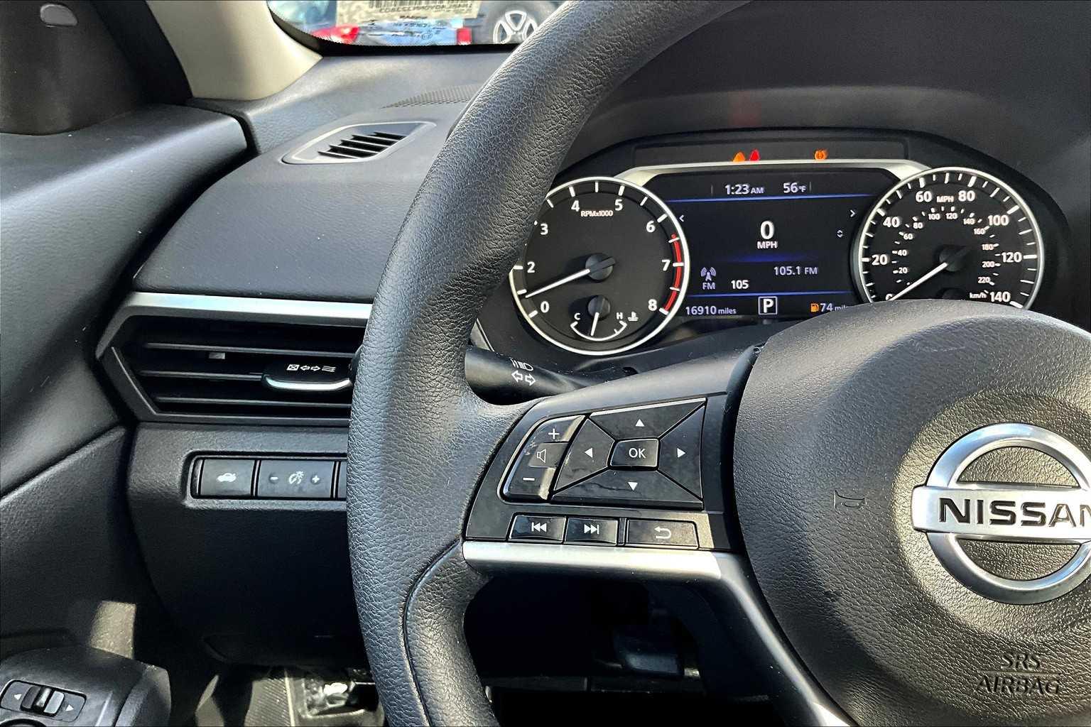 2022 Nissan Altima 2.5 SV - Photo 22