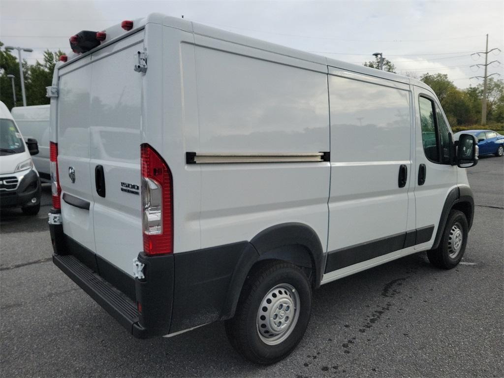 2024 Ram ProMaster 1500 Low Roof - Photo 4