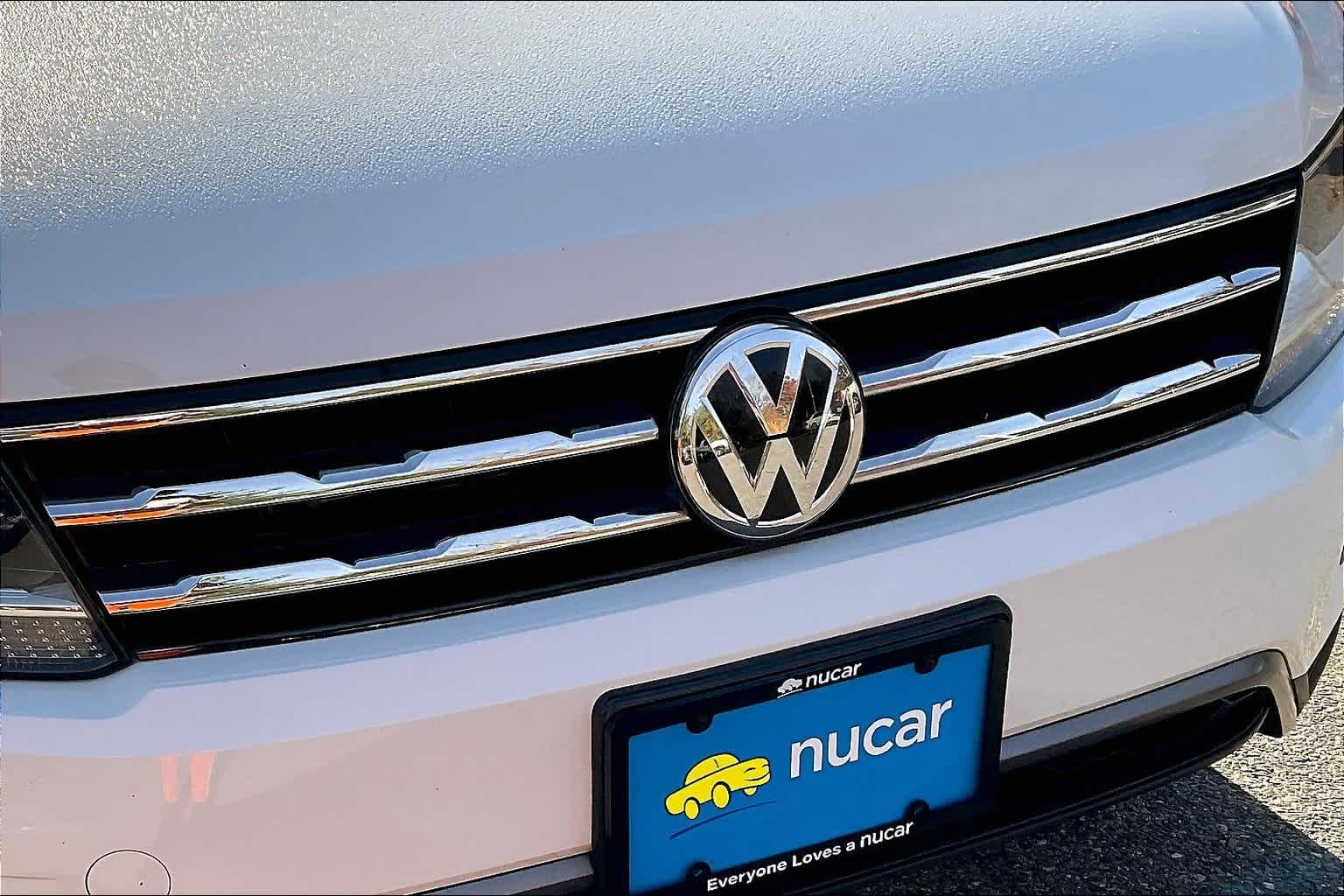 2021 Volkswagen Tiguan SE - Photo 25